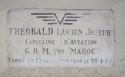 la plaque sur le memorial Theobald dans le cimetière de Chalampé